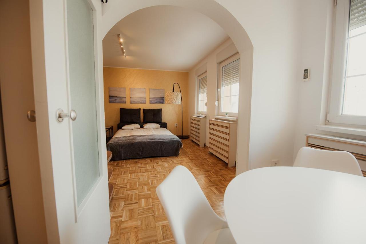 Mb Apartments Novi Sad Eksteriør bilde